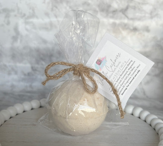 Vanilla Cashmere Tallow Bath Bomb